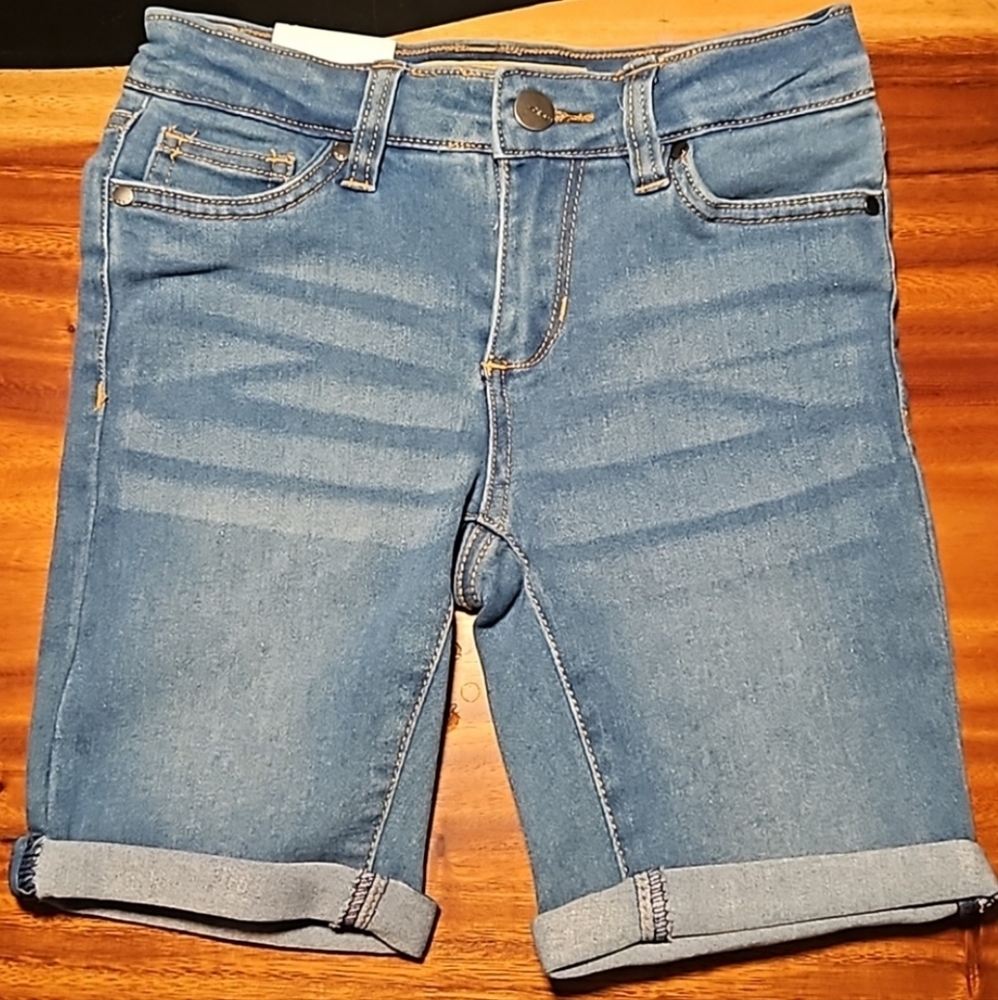 Joe's Girl's Denim Shorts: Finn Mid-Rise Bermuda...Size 14